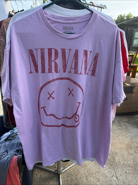 NIRVANA Tops - NIRVANA Lilac Tee with Red Smile Graphic